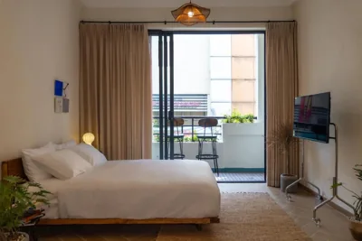 Chambre double de luxe avec balcon — Little An Home